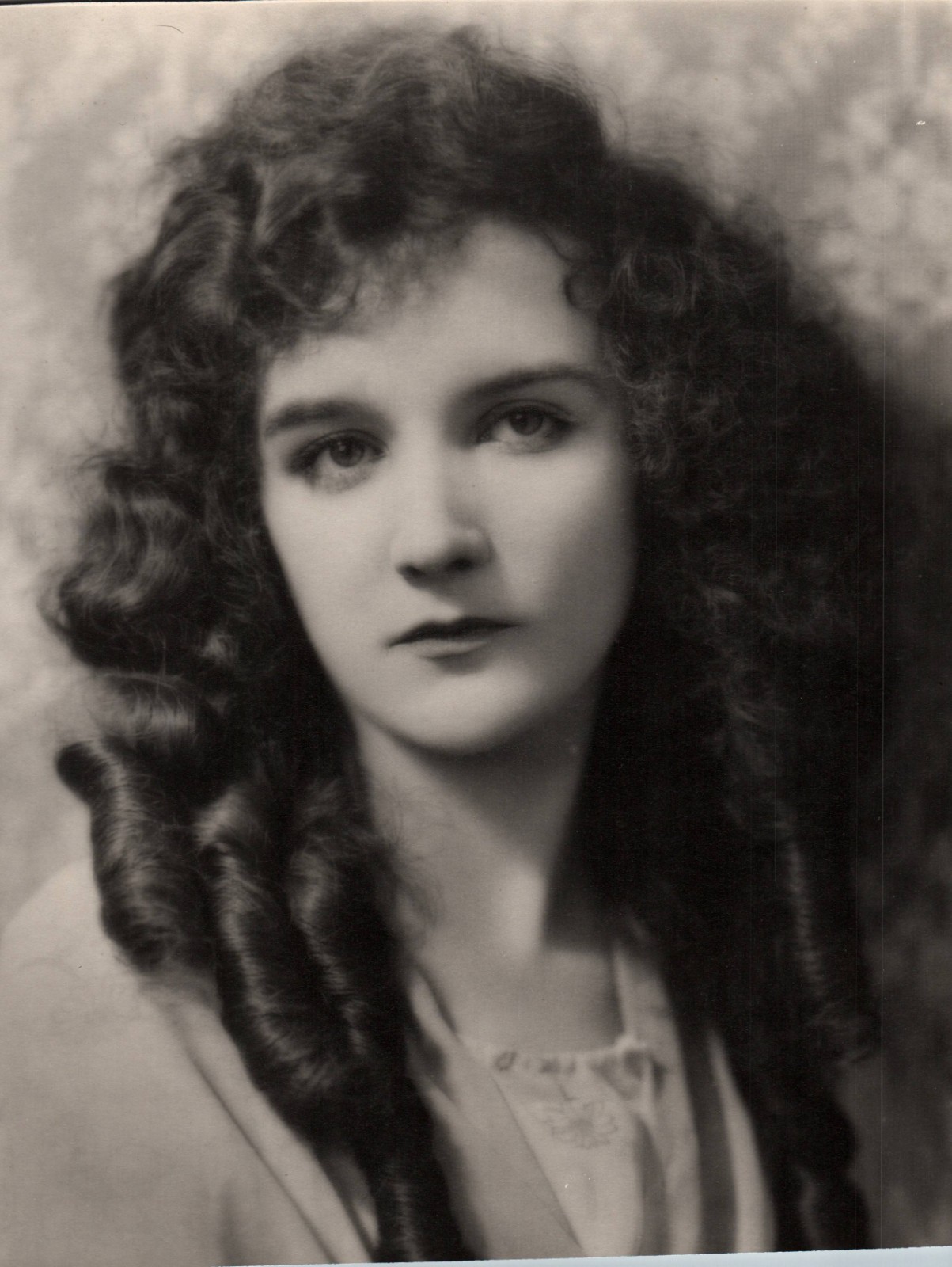 HOLLYWOOD MARY PHILBIN 1926 Vintage Silent Star CASCADING CURLS ORIG PHOTO 1014 HOLLYWOOD MARY PHILBIN 1926 Vintage Silent Star CASCADING CURLS ORIG PHOTO 1014