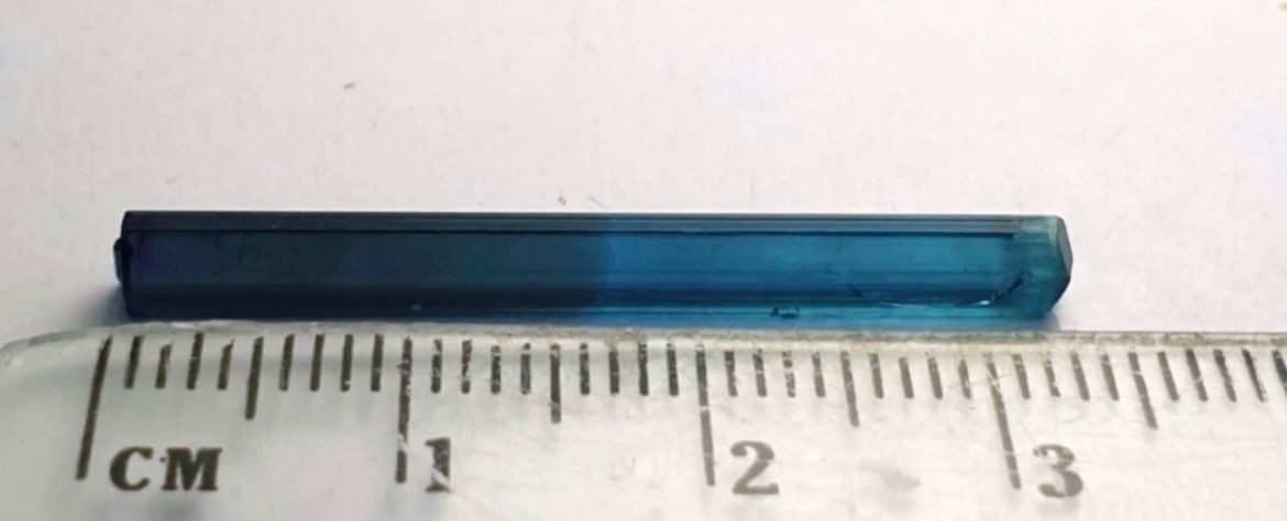 Indicolite colour terminated tourmaline crystal - 5 carats Indicolite colour terminated tourmaline crystal - 5 carats