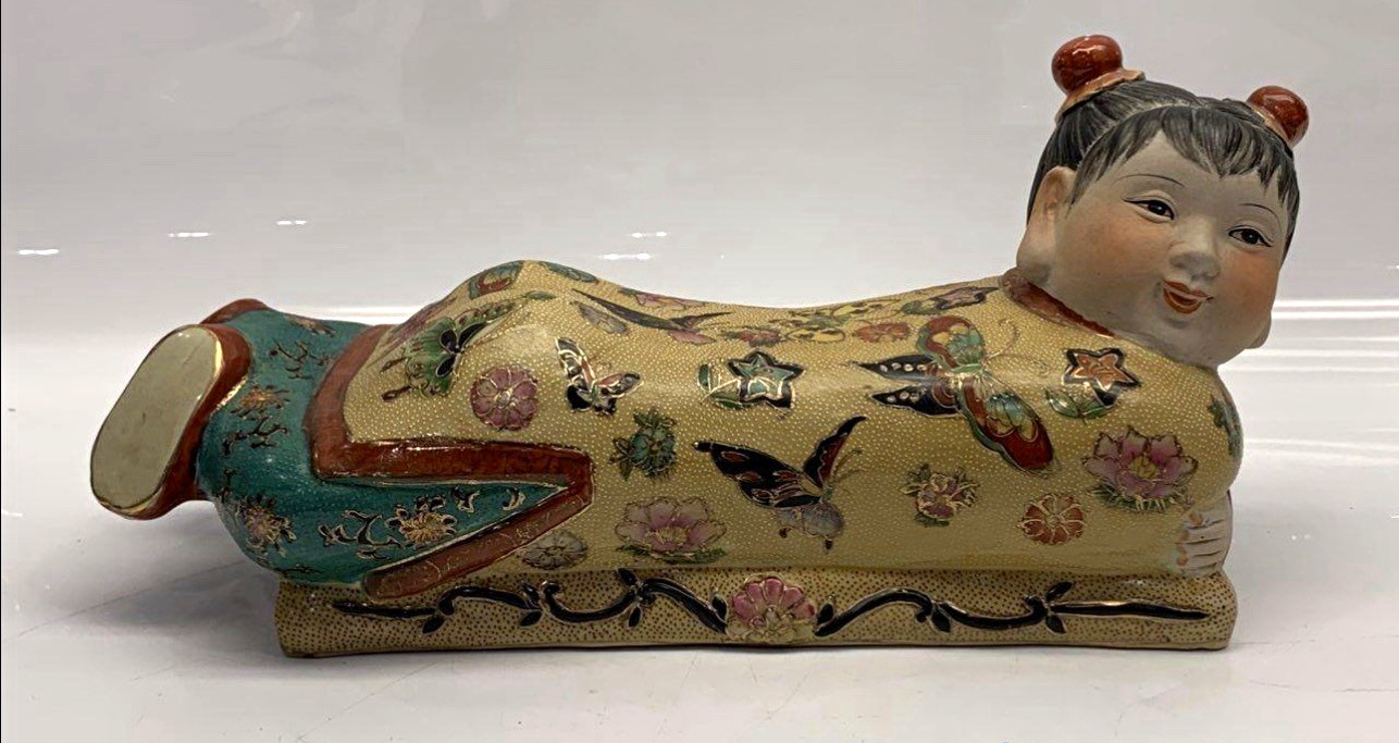 Hand-Painted Ceramic Girl opium pillow Hand-Painted Ceramic Girl opium pillow