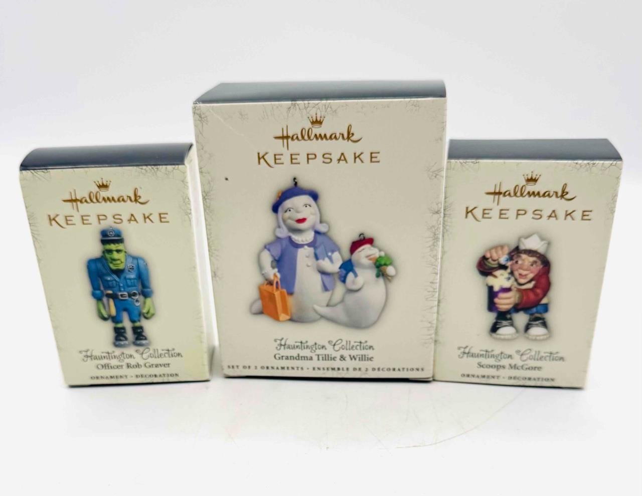 Hallmark Keepsake Halloween HUNTINGTON COLLECTION 3 Ornament Set, 2005, NEW Hallmark Keepsake Halloween HUNTINGTON COLLECTION 3 Ornament Set, 2005, NEW