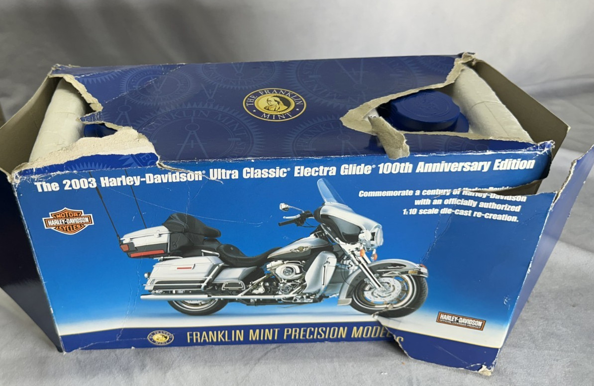 03' Harley-Davidson Ultra Classic Electra Glide 100th Annv. FRANKLINMINT - READ 03' Harley-Davidson Ultra Classic Electra Glide 100th Annv. FRANKLINMINT - READ