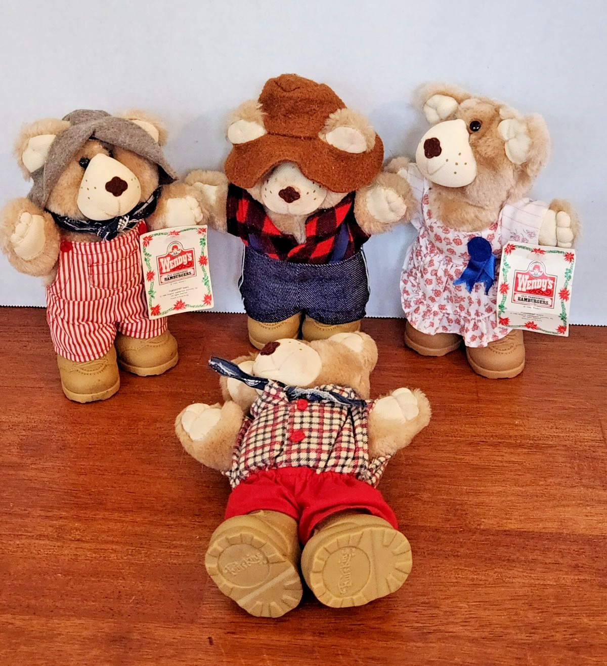 Vintage 1986 Wendy’s Furskins Bears Set of 4 Country Bears Plush Set 7.5 Inch T2 Vintage 1986 Wendy’s Furskins Bears Set of 4 Country Bears Plush Set 7.5 Inch T2