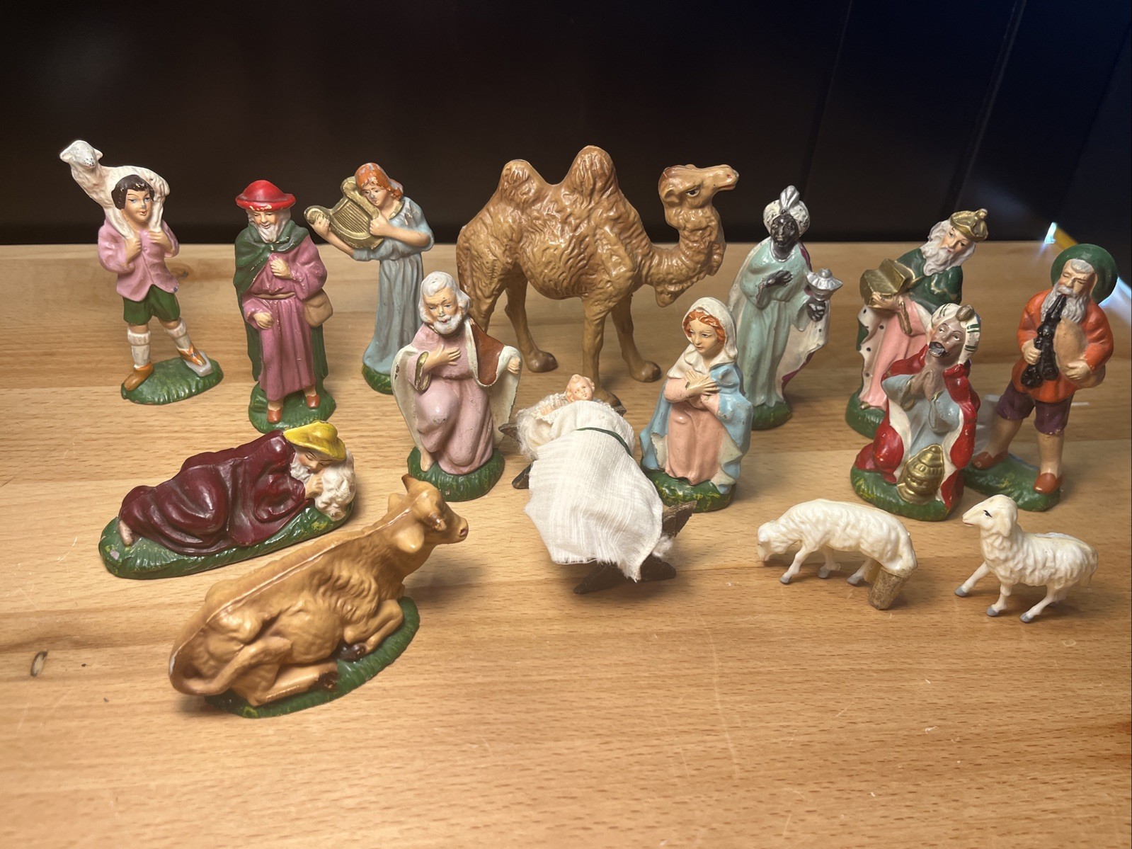 Vtg 1957 Fontanini Style Italian Nativity Set 13 Pc Composition Camel Hand-Dated Vtg 1957 Fontanini Style Italian Nativity Set 13 Pc Composition Camel Hand-Dated