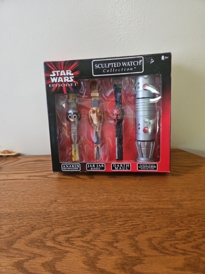 VINTAGE 1999 Star Wars Episode 1 3-Watch Collection with Lightsaber watch case VINTAGE 1999 Star Wars Episode 1 3-Watch Collection with Lightsaber watch case