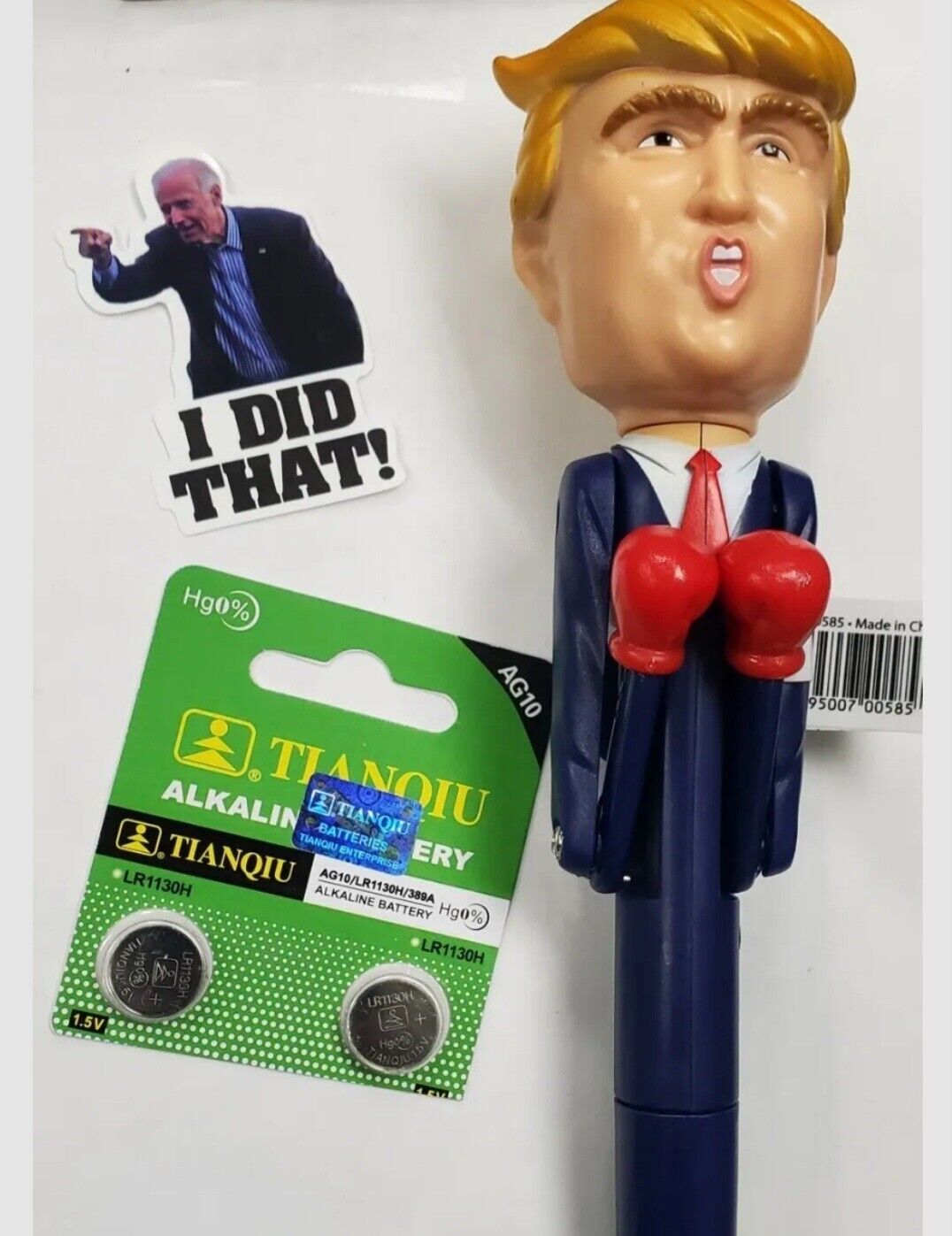 Donald Trump Smack Talking Collectible Boxing Pen 2016 The Candidate w/ bonus