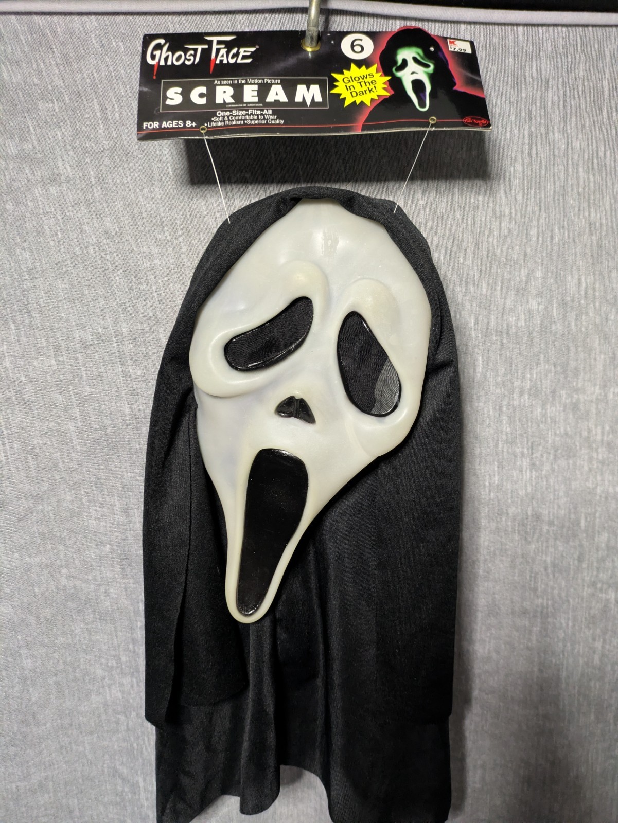 NWT NOS Vintage 1997 Easter Unlimited Fun World DIV Ghost Face Scream Mask S9206 NWT NOS Vintage 1997 Easter Unlimited Fun World DIV Ghost Face Scream Mask S9206