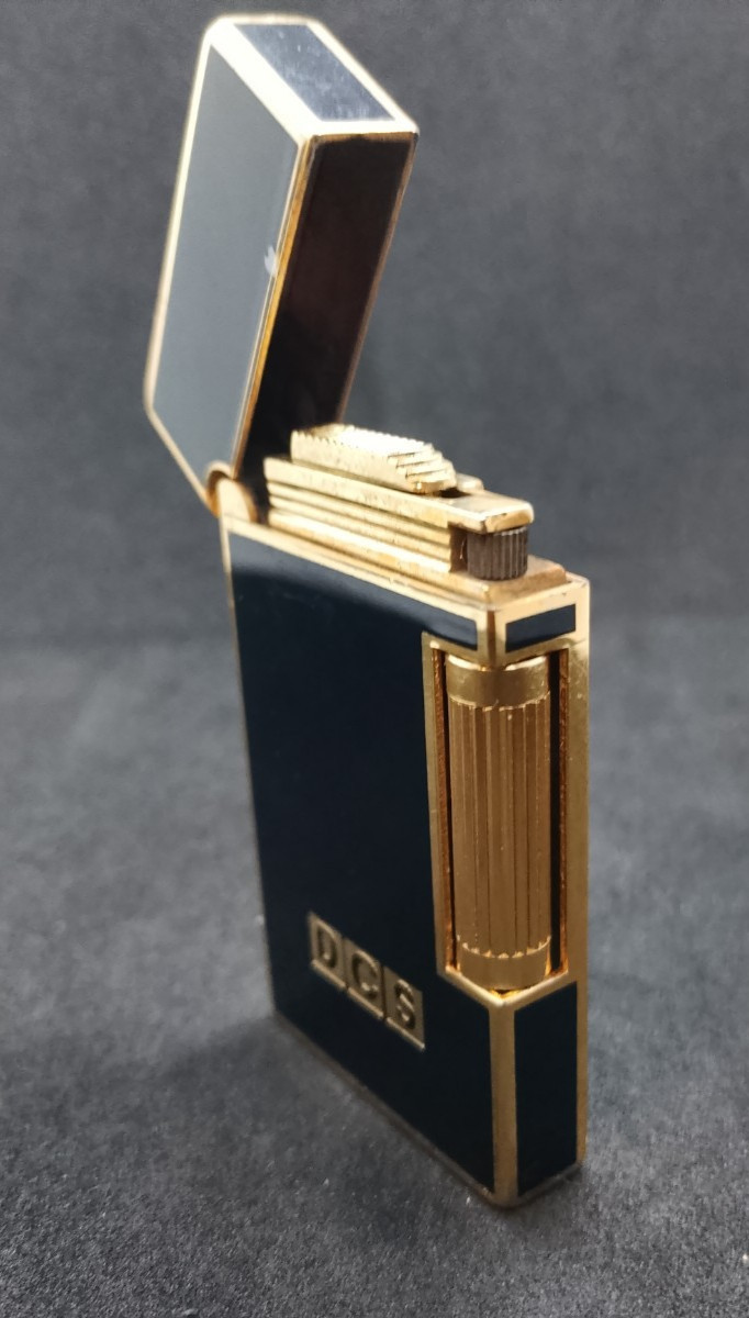 Vintage Luxury Gold & Black Lacquer Gas Pocket Lighter - Custom "DCS" Initials Vintage Luxury Gold & Black Lacquer Gas Pocket Lighter - Custom "DCS" Initials