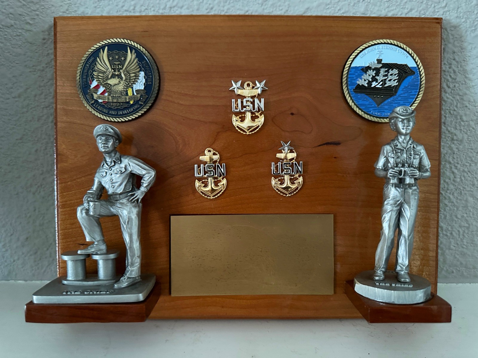 RARE US NAVY Chief Petty Officer Mess Award Plaque USS JOHN C STENNIS Coins RARE US NAVY Chief Petty Officer Mess Award Plaque USS JOHN C STENNIS Coins