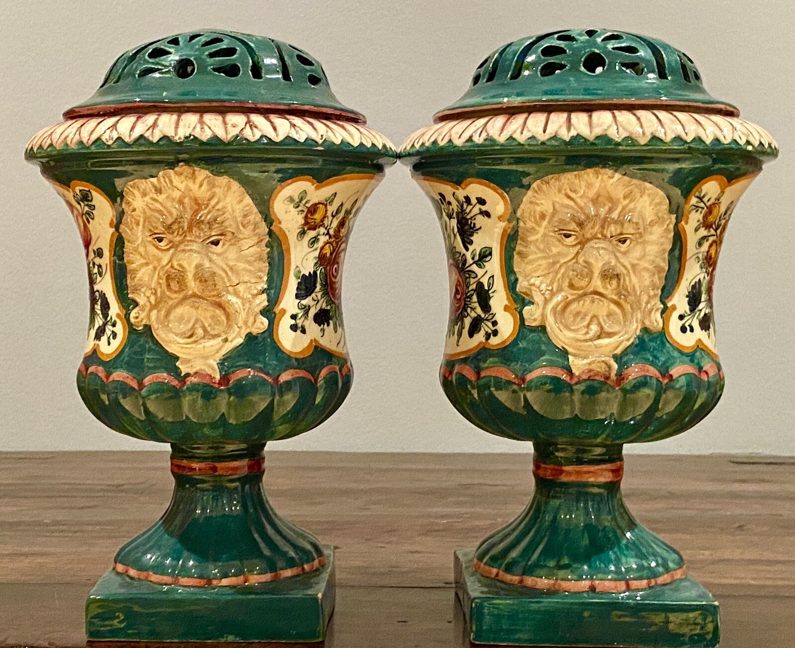 Antique Italian Majolica Urns Bough Pots Agostinelli Dal Pra Tulip Vases Antique Italian Majolica Urns Bough Pots Agostinelli Dal Pra Tulip Vases
