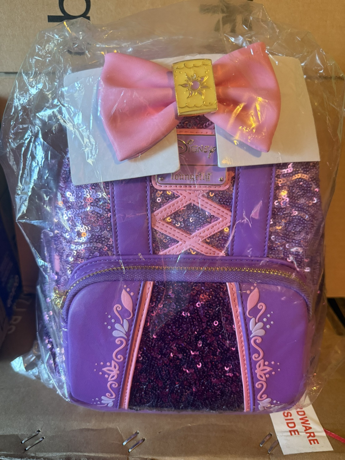 🚀 Loungefly Disney Rapunzel Sequin Glow Mini Backpack  ✅📦