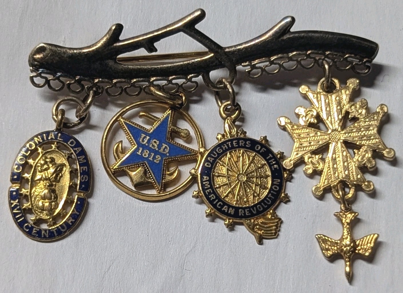 Sterling DAR Brooch w/4 Gold Fill Pendants Daughters of the American Revolution Sterling DAR Brooch w/4 Gold Fill Pendants Daughters of the American Revolution