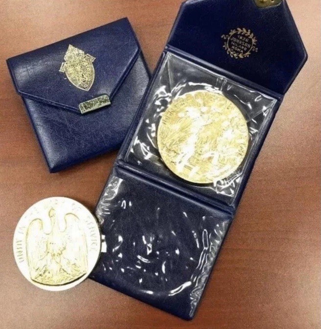 Official VATICAN POPE JOHN PAUL II Visit to New Orleans LA 1987 Medallion CASE 