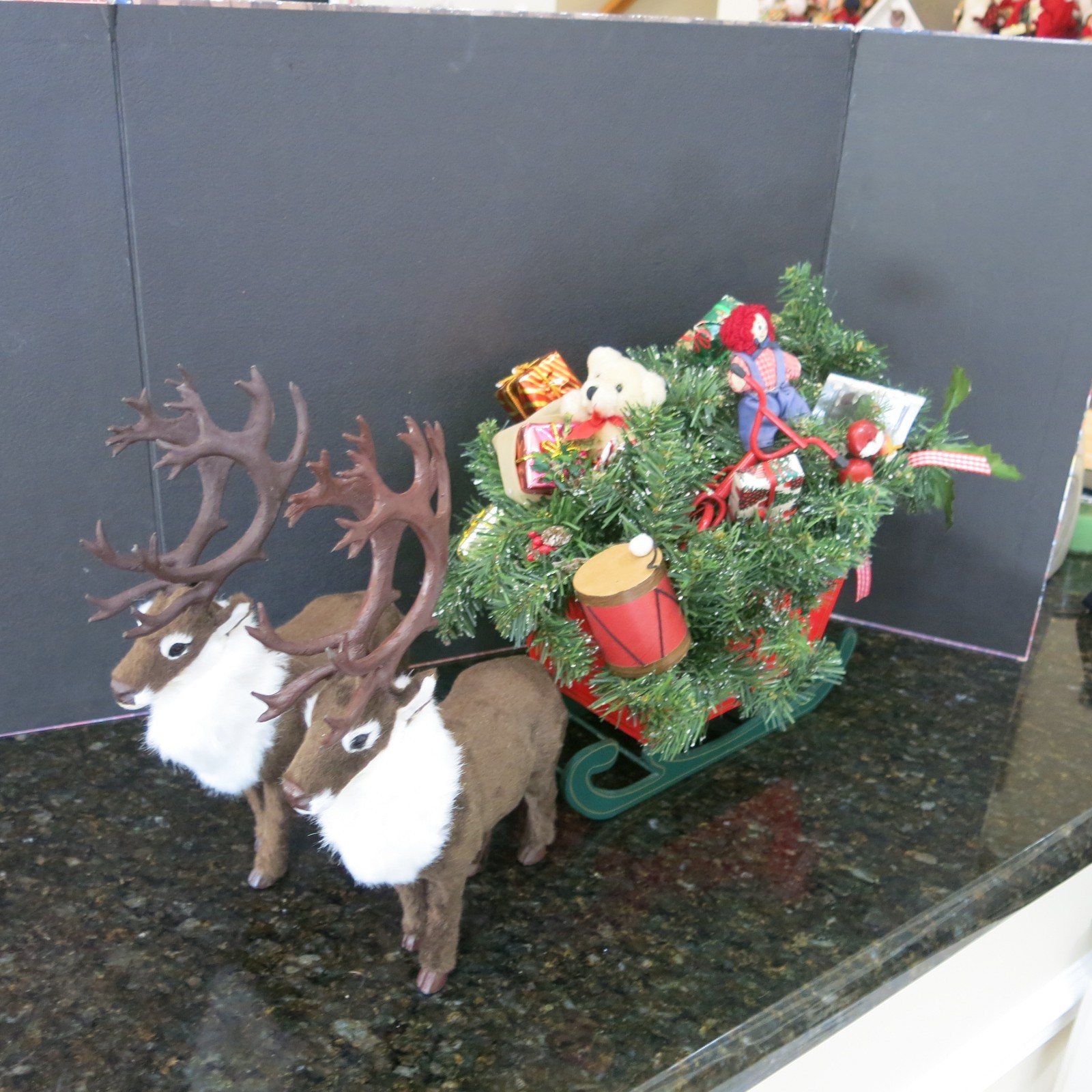 Byers Choice Sleight and two Caribou Reindeers $125.00 (Lot 29) Byers Choice Sleight and two Caribou Reindeers $125.00 (Lot 29)