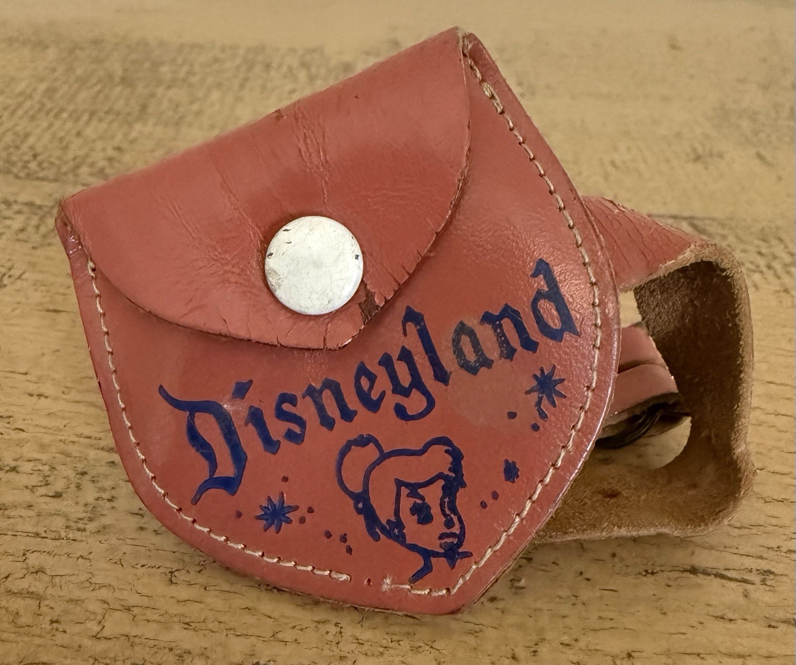 Vintage Disneyland Child Wrist Purse Tinkerbell WORN CRACKED Souvenir Vintage Disneyland Child Wrist Purse Tinkerbell WORN CRACKED Souvenir