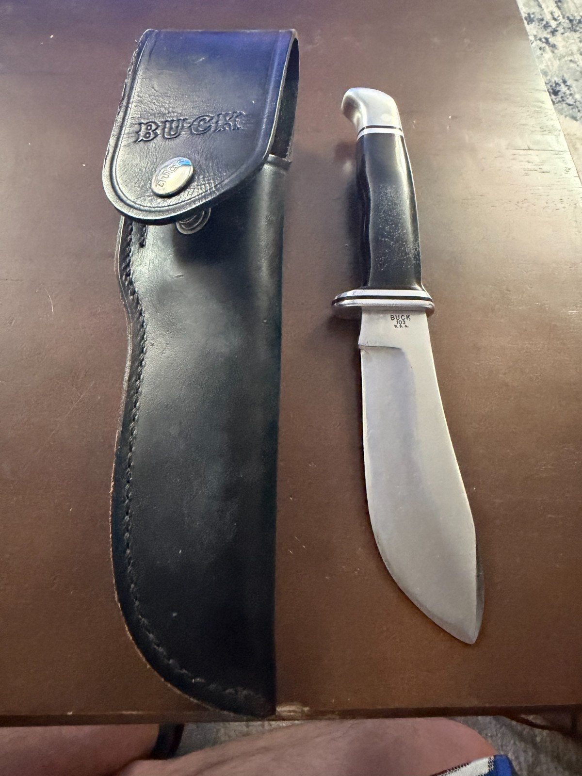 Vintage 1972 Buck 103 Skinner Knife with Leather Sheath Vintage 1972 Buck 103 Skinner Knife with Leather Sheath