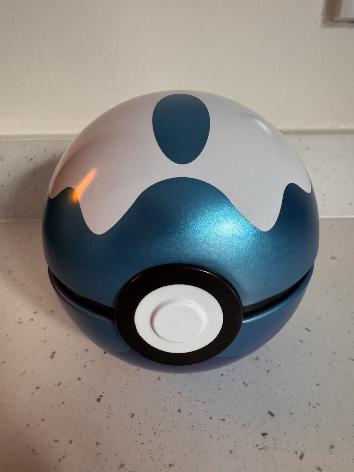 Pokémon Dive Ball  (Empty) E71 Rare Pokemon TCG Collectable Tin