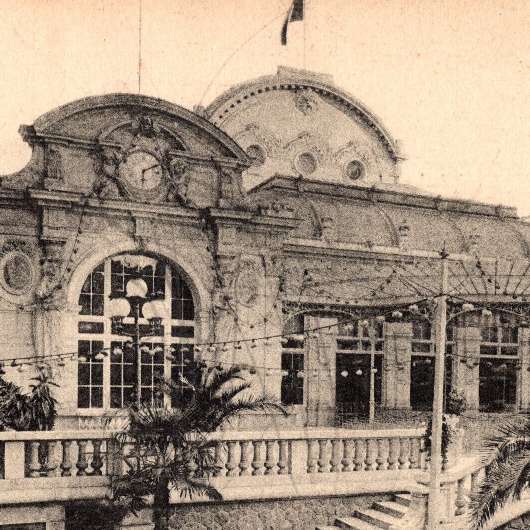 Vintage 1930s Vichy Le Casino Postcard France