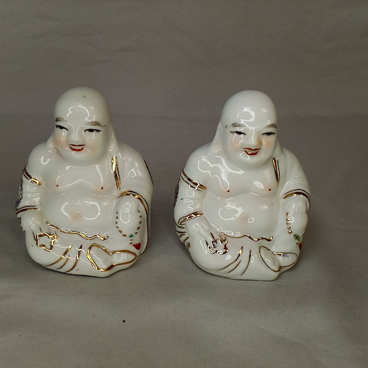 Lot Of Two Vintage Ceramic Seated Asian Buddha Figurines Statues Shou Longevity Lot Of Two Vintage Ceramic Seated Asian Buddha Figurines Statues Shou Longevity