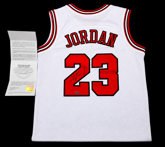 MICHAEL JORDAN SIGNED CHICAGO BULLS JERSEY 1997/98 THE LAST DANCE UPPER DECK COA