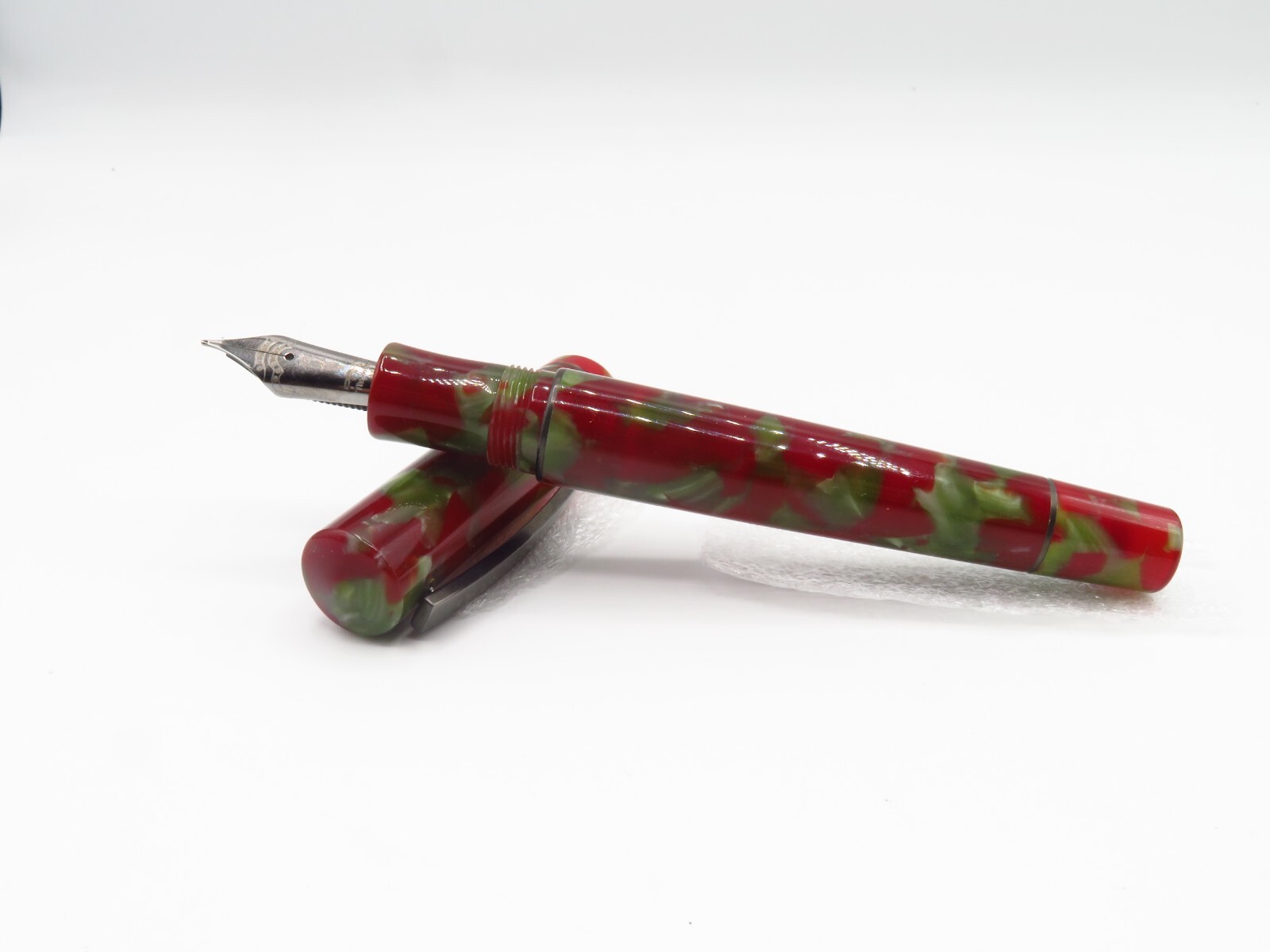 NEW NEVER INKED DELTA TECH & WEB FOUNTAIN PEN STYLUS PEN NO BOX NEW NEVER INKED DELTA TECH & WEB FOUNTAIN PEN STYLUS PEN NO BOX