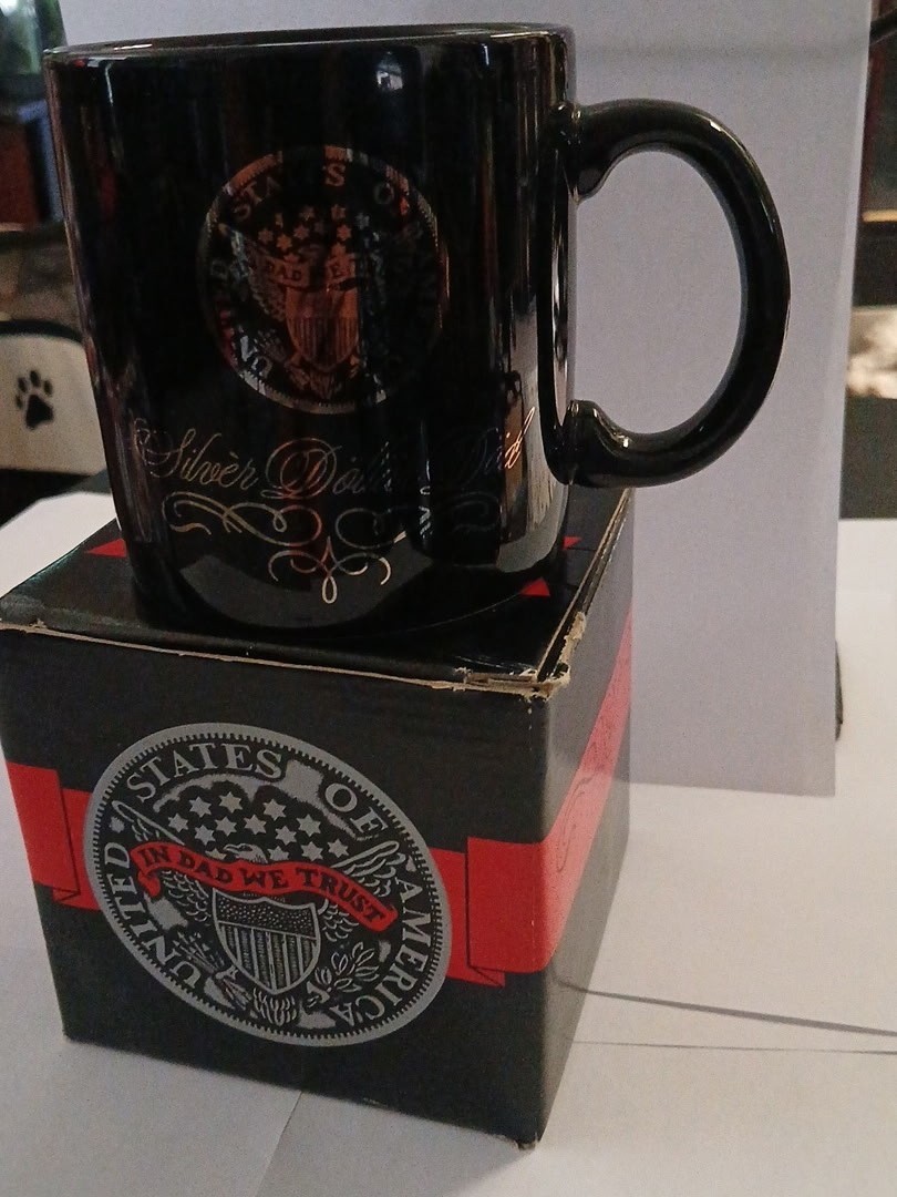 Vtg 1988 "In Dad we Trust" Silver Dollar Dad Mug 12 Oz Black & Silver Applause Vtg 1988 "In Dad we Trust" Silver Dollar Dad Mug 12 Oz Black & Silver Applause