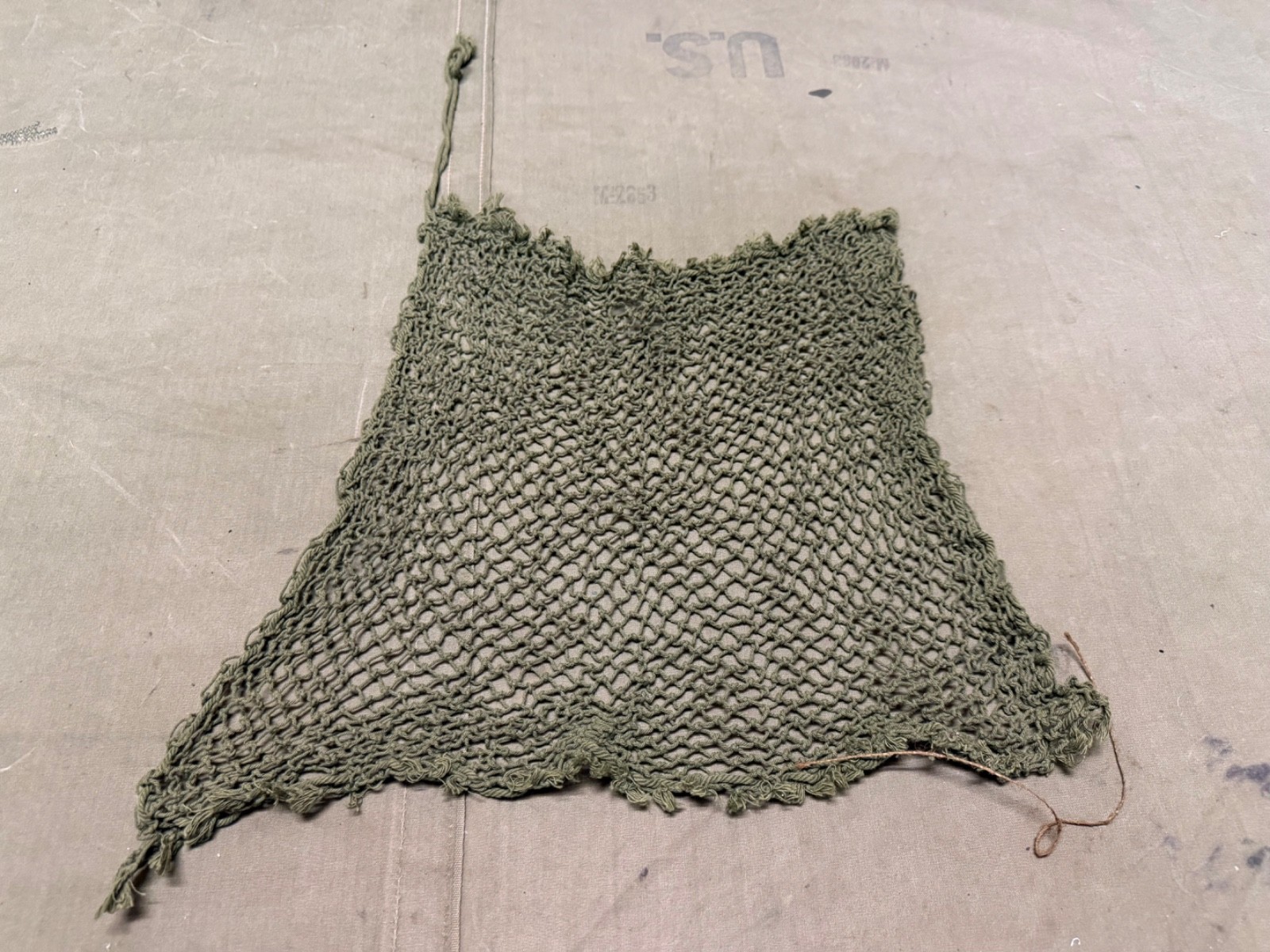 ORIGINAL WWII US ARMY INFANTRY M1 HELMET CAMO NET