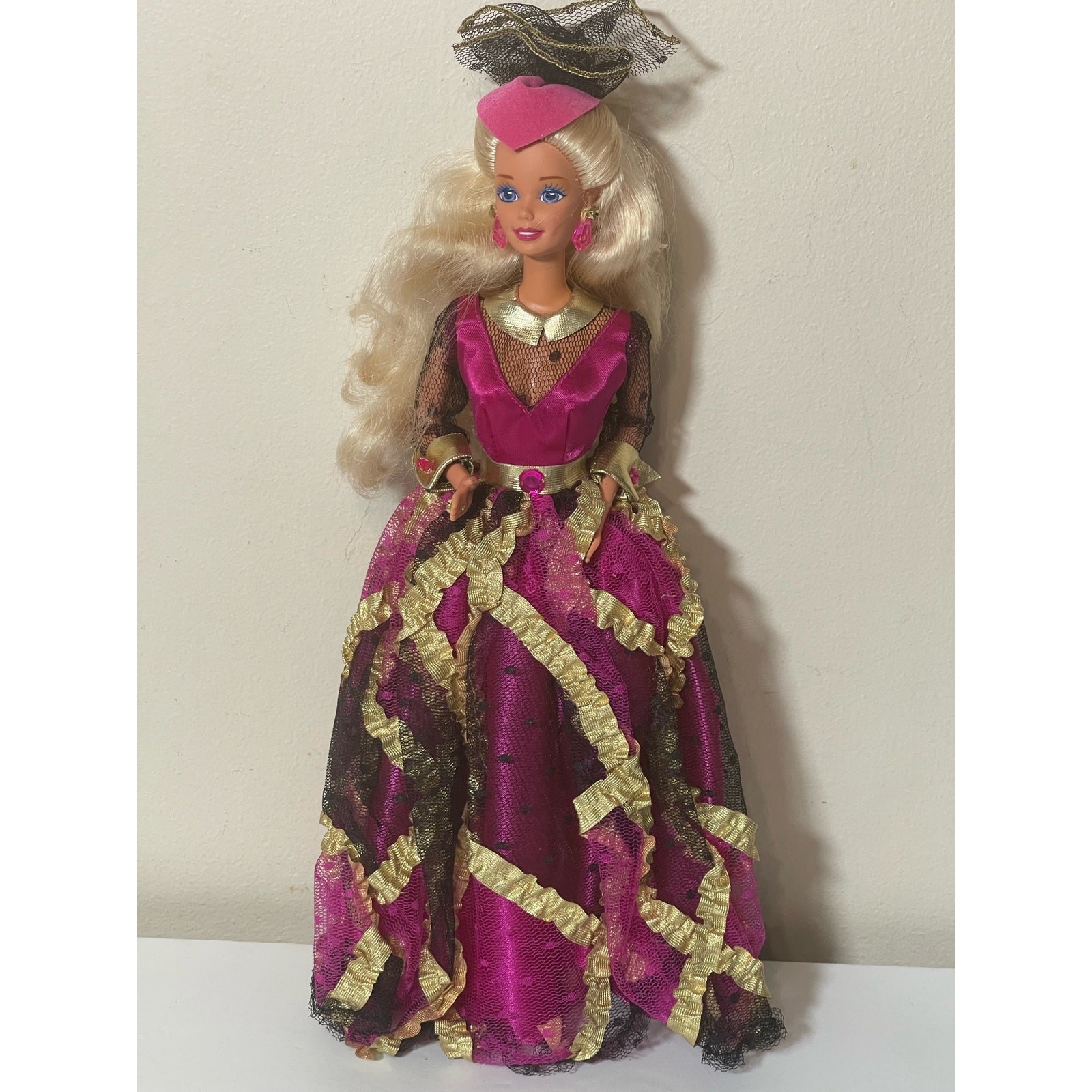 Mattel 1993 Exclusive Limited Edition Royal Invitation Barbie Doll Spiegel USED Mattel 1993 Exclusive Limited Edition Royal Invitation Barbie Doll Spiegel USED