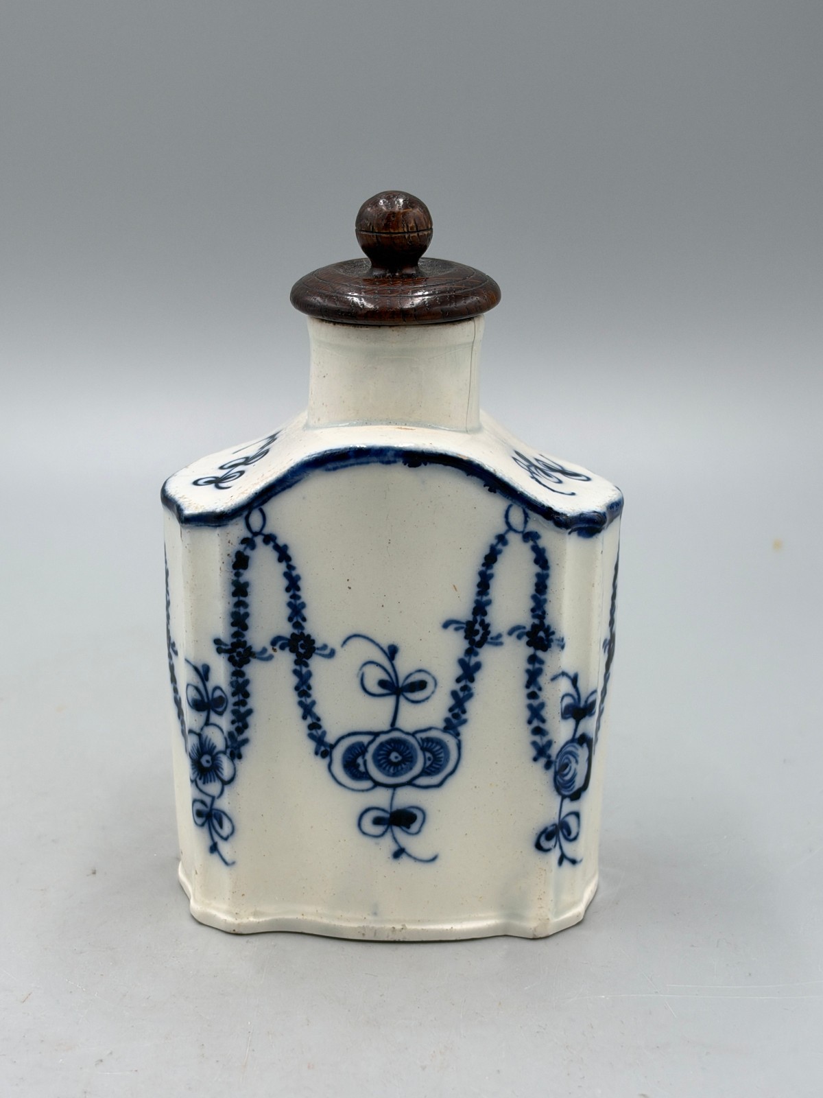 Antique Leeds Pottery English Pearlware Bombay Blue & White Tea Caddy c.1780 Antique Leeds Pottery English Pearlware Bombay Blue & White Tea Caddy c.1780