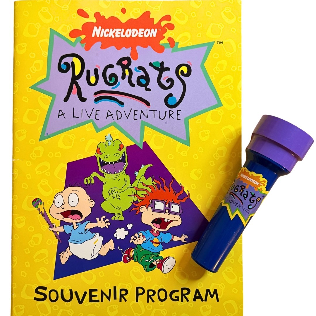 Vintage 1998 Rugrats A Live Adventure World Tour Souvenir Program + Flashlight Vintage 1998 Rugrats A Live Adventure World Tour Souvenir Program + Flashlight