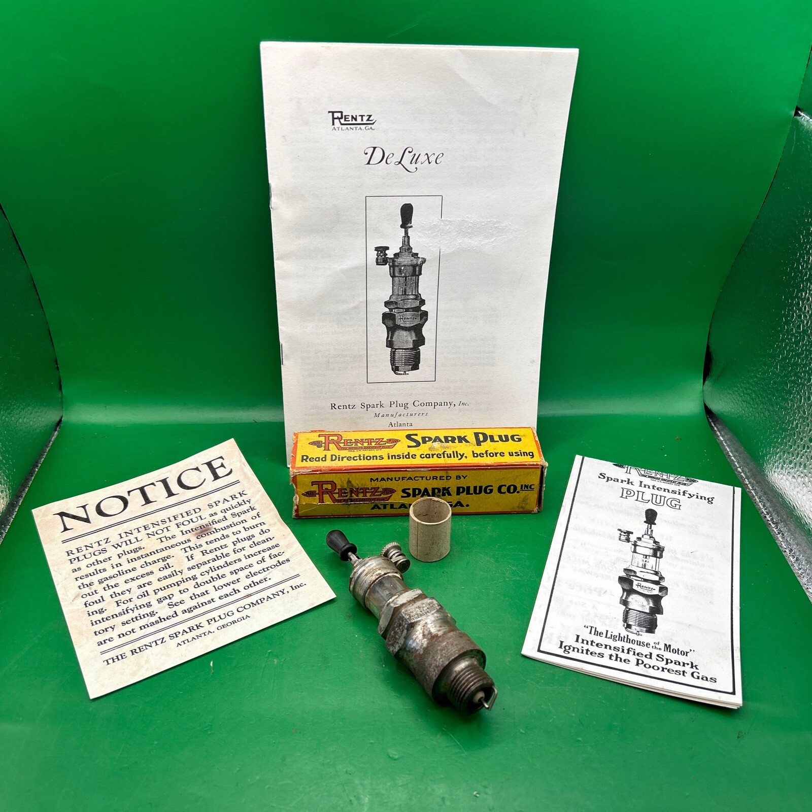 RENTZ Visible Vintage Antique Motorcycle 18mm Spark Plug NOS With Box & Brochure
