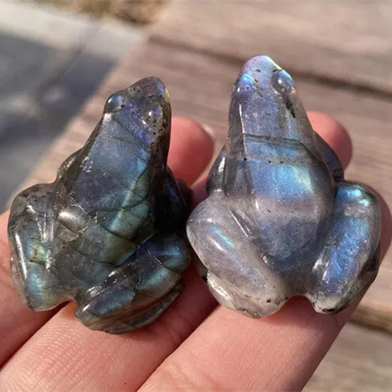 2PCS Natural Labradorite Quartz Crystal Stone Frog Carved Healing Reiki Figurine 2PCS Natural Labradorite Quartz Crystal Stone Frog Carved Healing Reiki Figurine