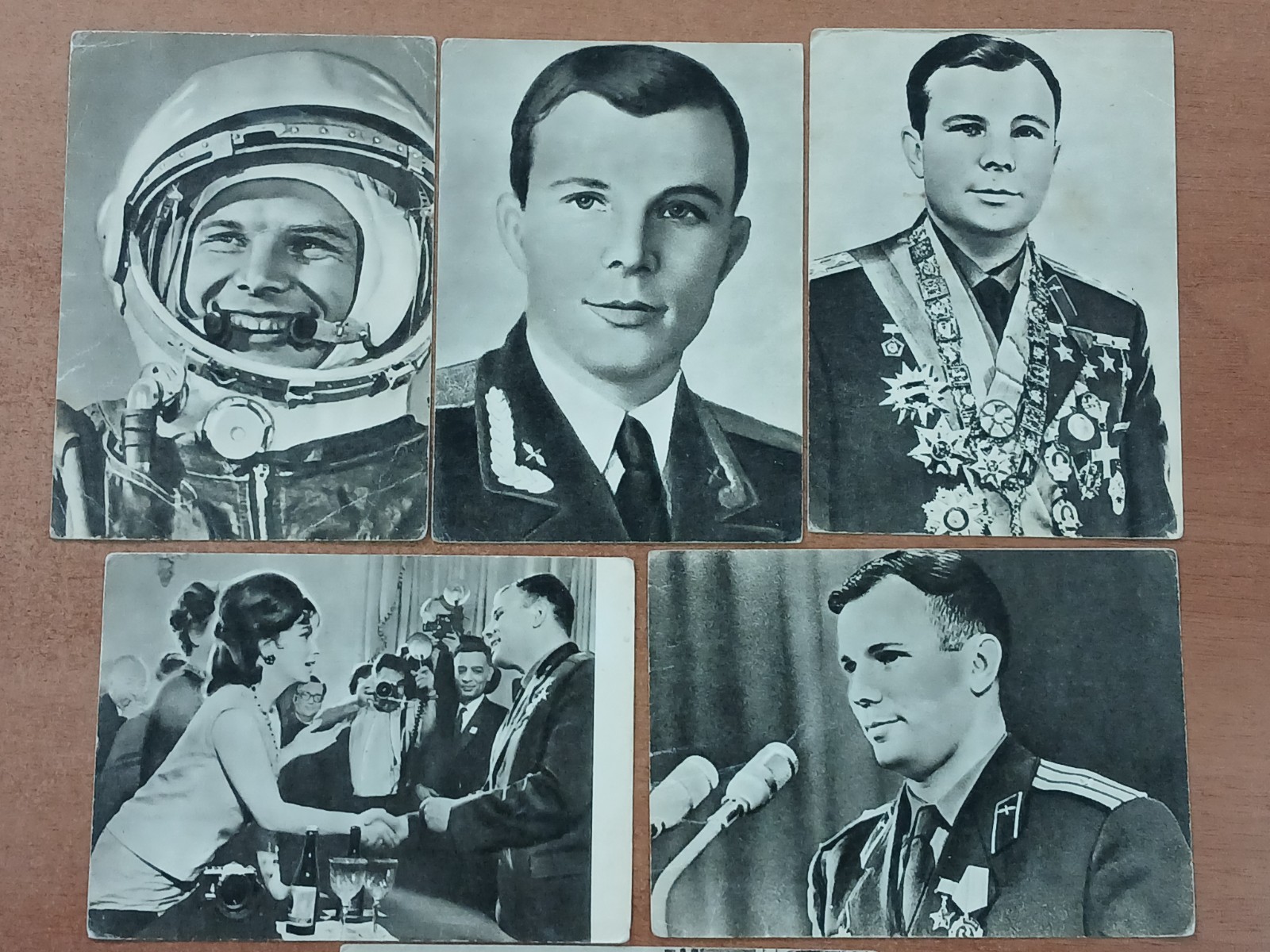 Vintage USSR Postcards Lot 1969 Yuri Gagarin Cosmonaut Space Planeta Set of 6 Vintage USSR Postcards Lot 1969 Yuri Gagarin Cosmonaut Space Planeta Set of 6