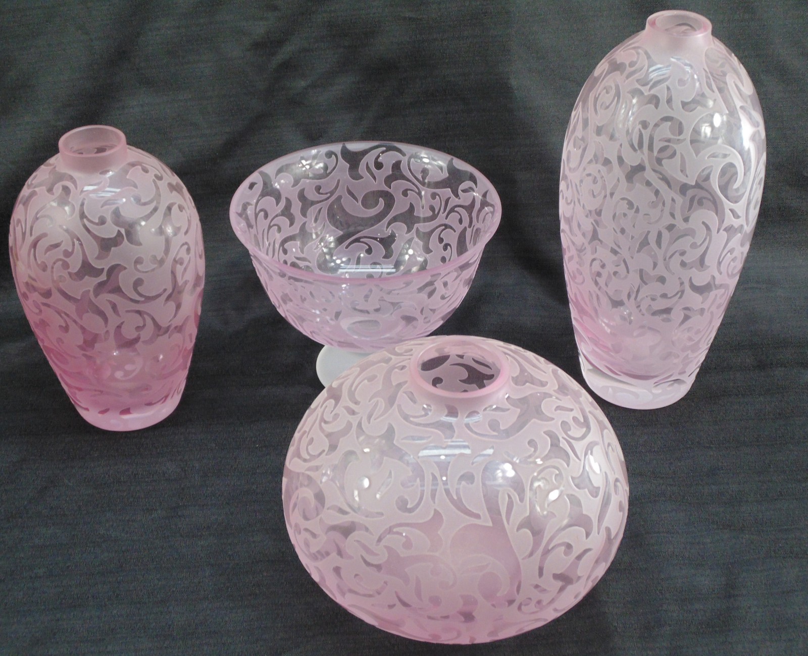 Lot 4 Michael Weems Elise Pink Frosted Etched Glass Vase Bowl Signed Lot 4 Michael Weems Elise Pink Frosted Etched Glass Vase Bowl Signed