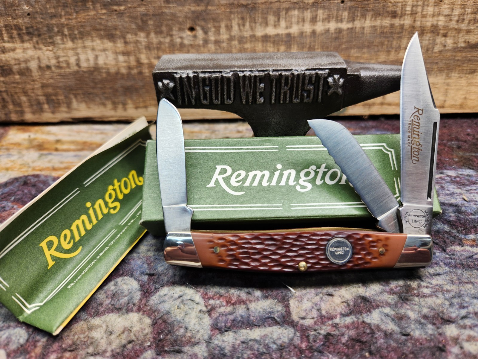 š„Vintageš„REMINGTON UMC MADE IN USA R-8_ Long Pull, Serrated Edge, Pocket Knife š„Vintageš„REMINGTON UMC MADE IN USA R-8_ Long Pull, Serrated Edge, Pocket Knife
