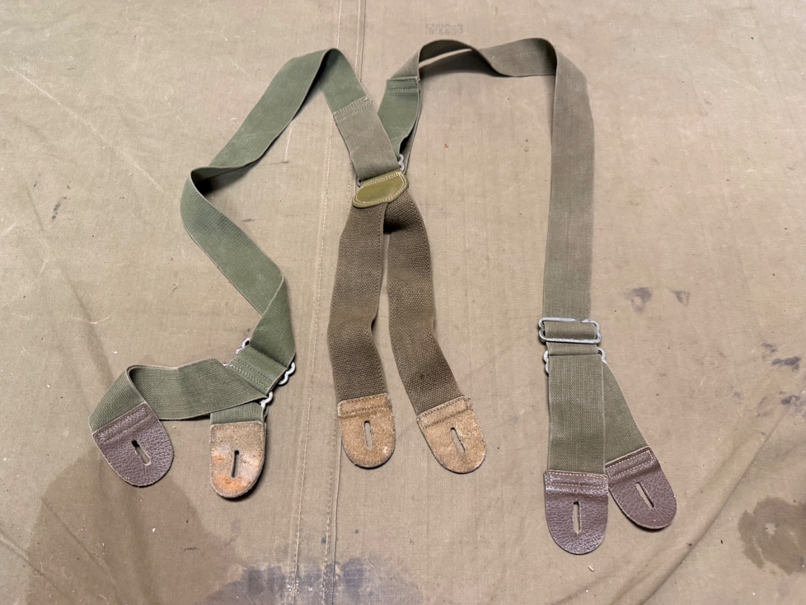 ORIGINAL WWII US ARMY AIRBORNE PARATROOPER M1943 TROUSERS SUSPENDERS