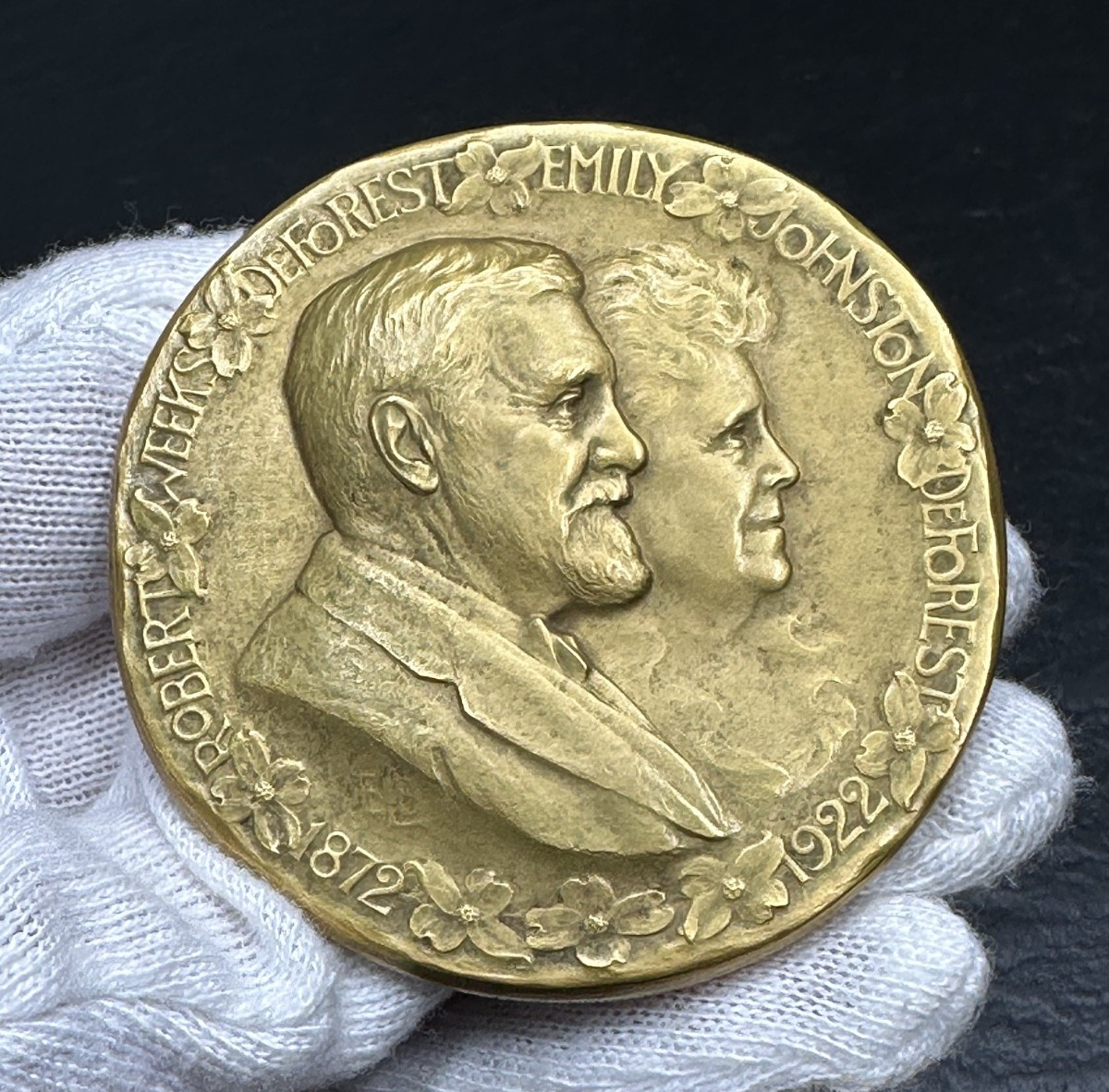 1922 ROBERT WEEKS DEFOREST & EMILY J DEFOREST 50th ANNIVERSARY 2" MEDAL M578 1922 ROBERT WEEKS DEFOREST & EMILY J DEFOREST 50th ANNIVERSARY 2" MEDAL M578