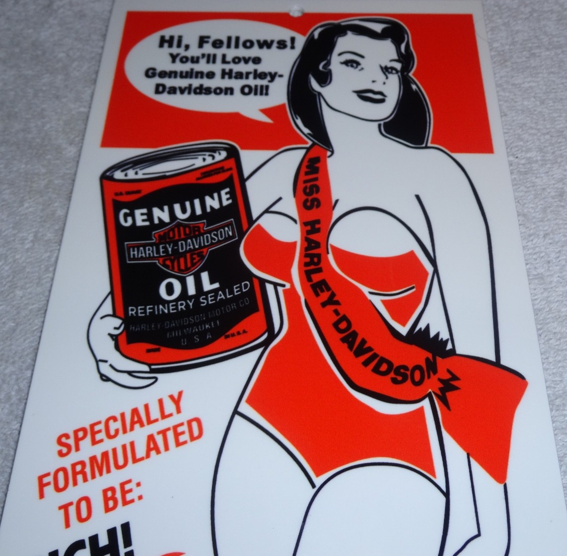 VINTAGE HARLEY DAVIDSON MOTORCYCLES WOMAN +LARGE OIL CAN 15" METAL GASOLINE SIGN VINTAGE HARLEY DAVIDSON MOTORCYCLES WOMAN +LARGE OIL CAN 15" METAL GASOLINE SIGN