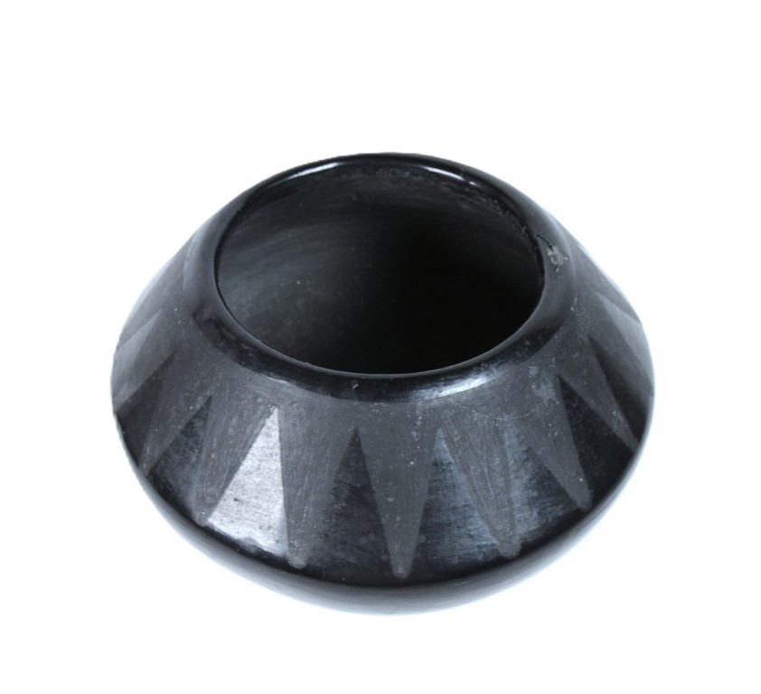 San Ildefonso Pueblo Black Pot Pottery By Lupito Martinez ca. 1950 3" H x 5" D San Ildefonso Pueblo Black Pot Pottery By Lupito Martinez ca. 1950 3" H x 5" D