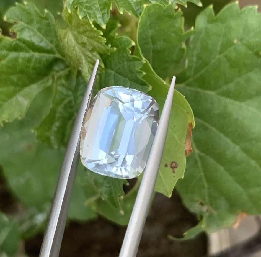 9.40 Ct Natural Aquamarine from Pakistan Skardu 9.40 Ct Natural Aquamarine from Pakistan Skardu