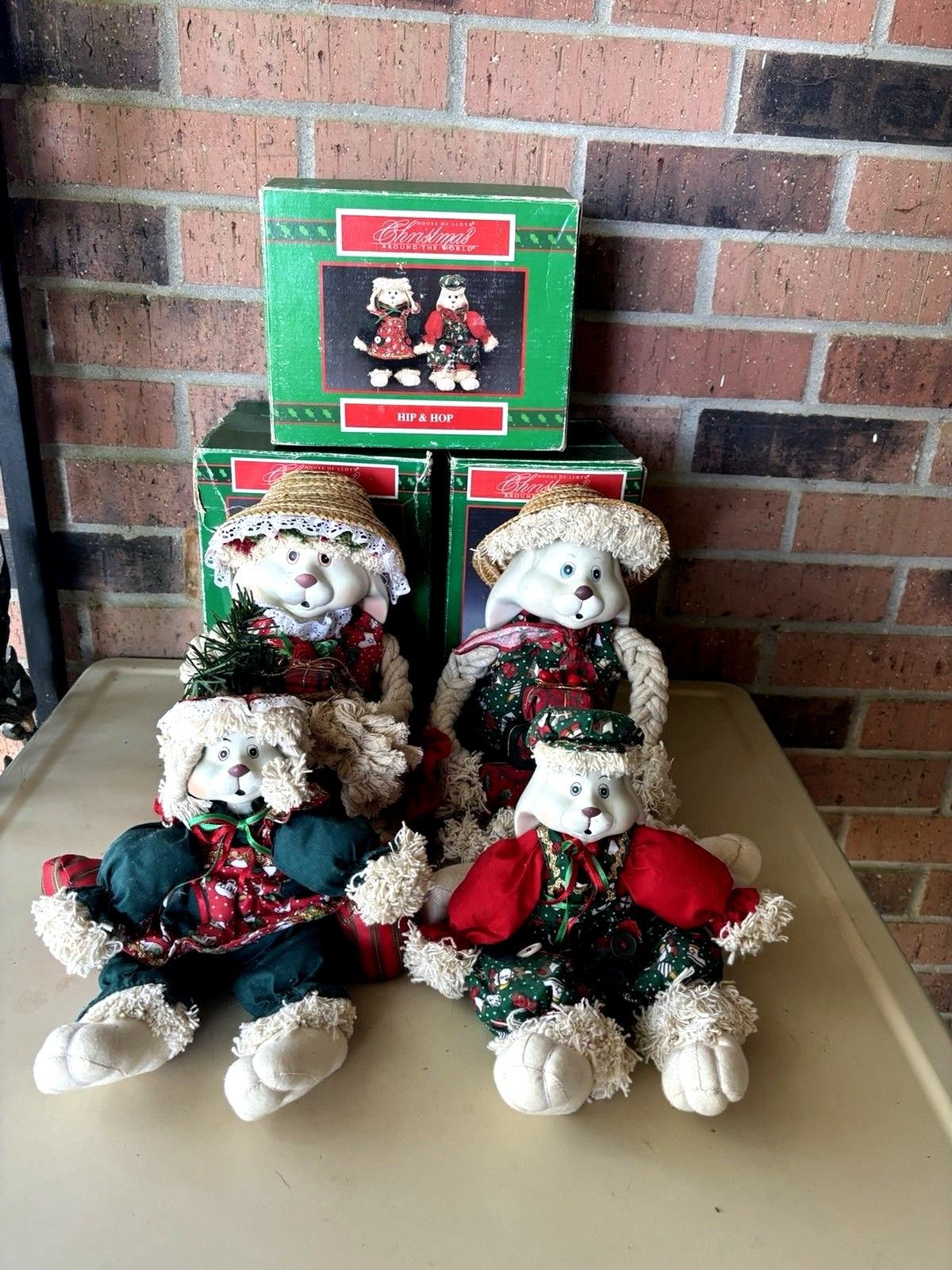 Vintage House Of Lloyd Christmas Around The World Bunny Lot Hip Hop FlossieFloyd
