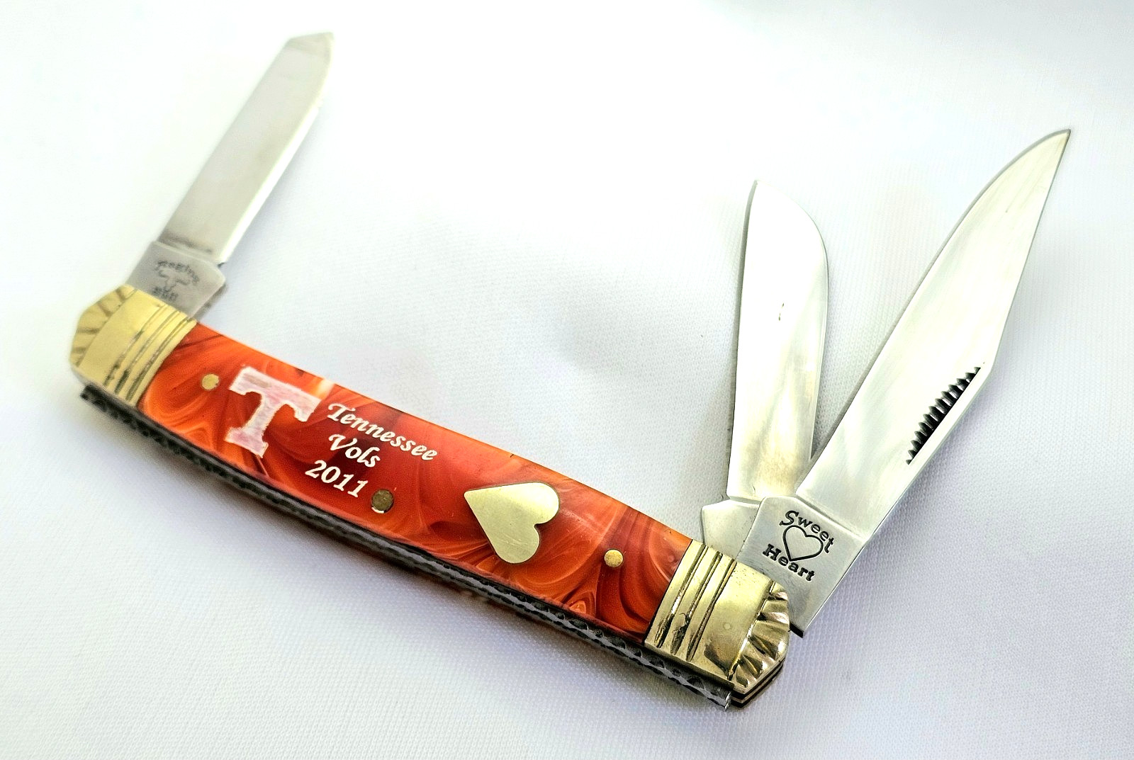 VINTAGE 2011 Tennessee Vols KY Pocket Knife Orange Sweetheart Raging Bull EUC VINTAGE 2011 Tennessee Vols KY Pocket Knife Orange Sweetheart Raging Bull EUC