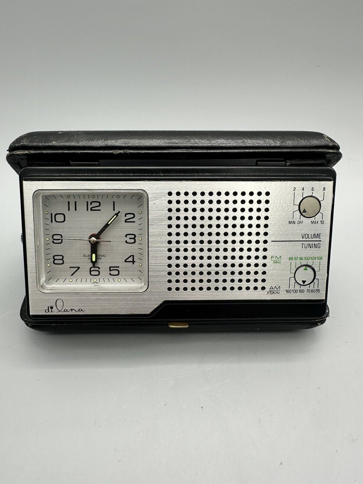 Vintage DiLana MCM Travel Clock Radio AM/FM Rare Tested Works