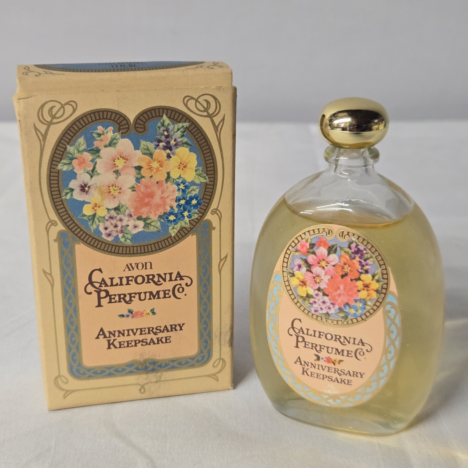 Avon California Perfume Co. 1975 Ann. Keepsake Vintage Charisma 1.7 oz E11 Avon California Perfume Co. 1975 Ann. Keepsake Vintage Charisma 1.7 oz E11