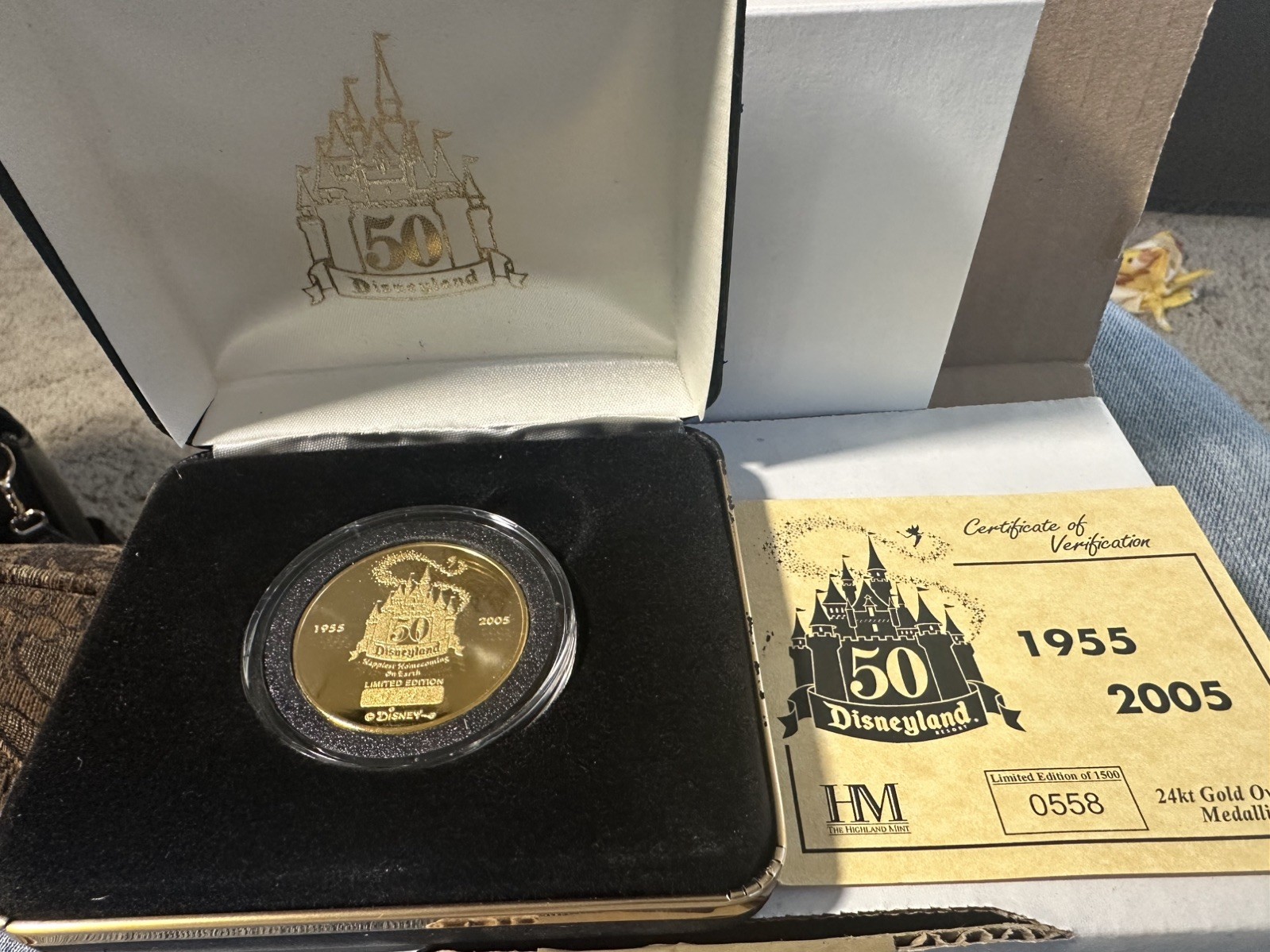 The Highland Mint Disneyland 50th 24kt Gold Overlay Medallion 2005 COA The Highland Mint Disneyland 50th 24kt Gold Overlay Medallion 2005 COA