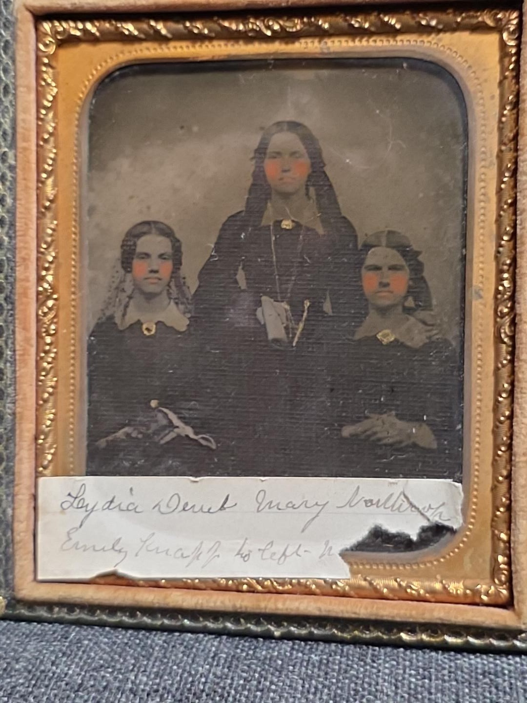 Antique Cased Ambrotype 3 Young Women Hand Tinted Gold Jewelry ID Label 4x3.5