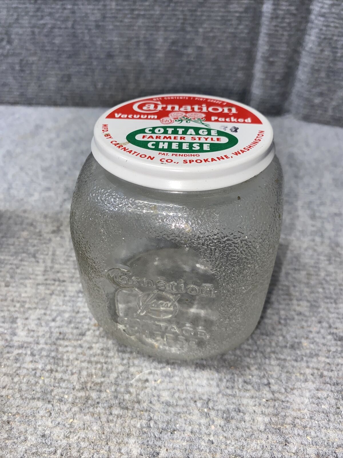VINTAGE CARNATION COTTAGE CHEESE GLASS JAR WITH LID 