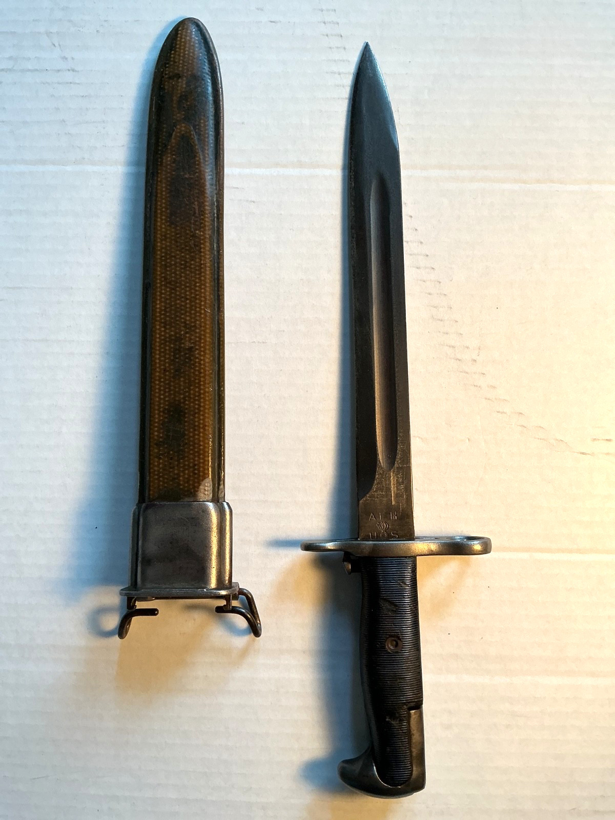 VINTAGE WWII U.S. A.F.H. UOS M1 GARAND BAYONET WITH SHEATH VINTAGE WWII U.S. A.F.H. UOS M1 GARAND BAYONET WITH SHEATH