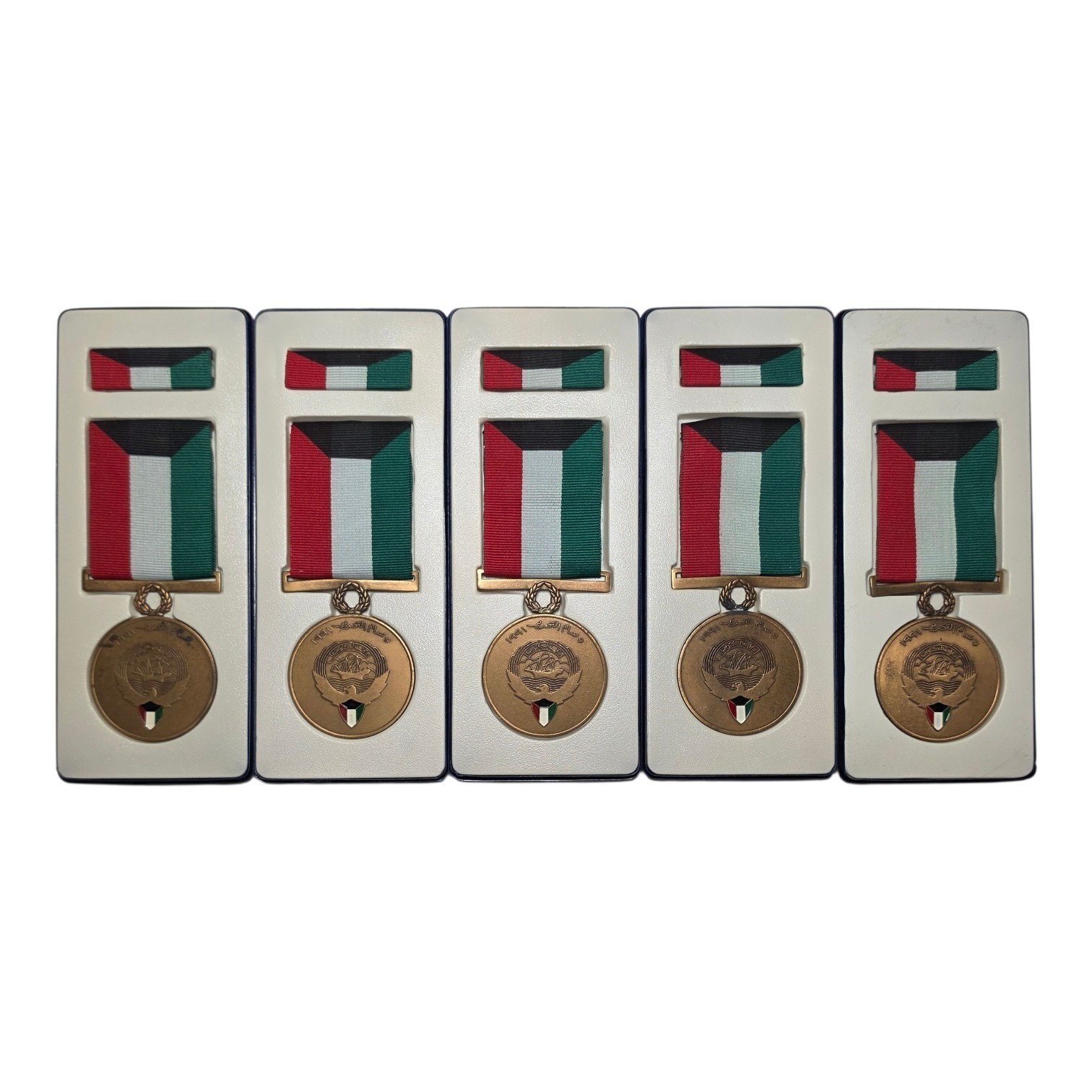 Lot (x5) Original 1991 US Liberation of Kuwait Medal Desert Storm Persian Gulf Lot (x5) Original 1991 US Liberation of Kuwait Medal Desert Storm Persian Gulf