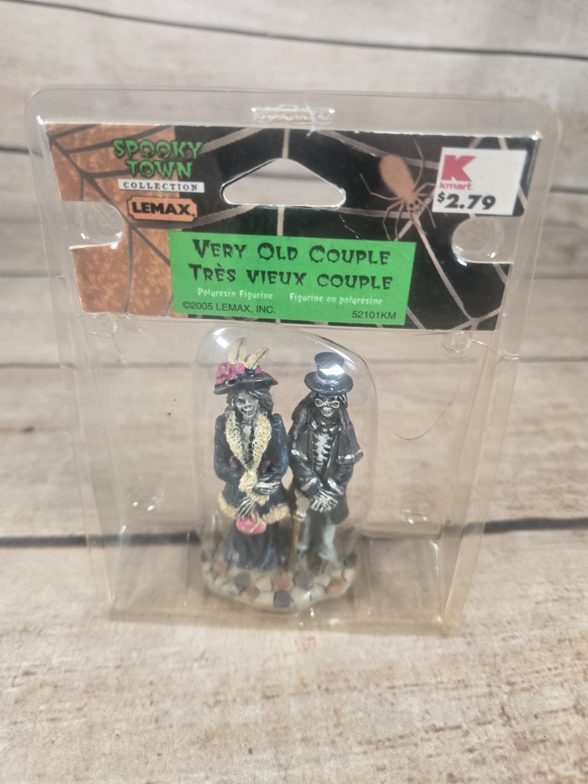 Lemax Spooky Town Collection Very Old Couple #5210 Retired Lemax Spooky Town Collection Very Old Couple #5210 Retired
