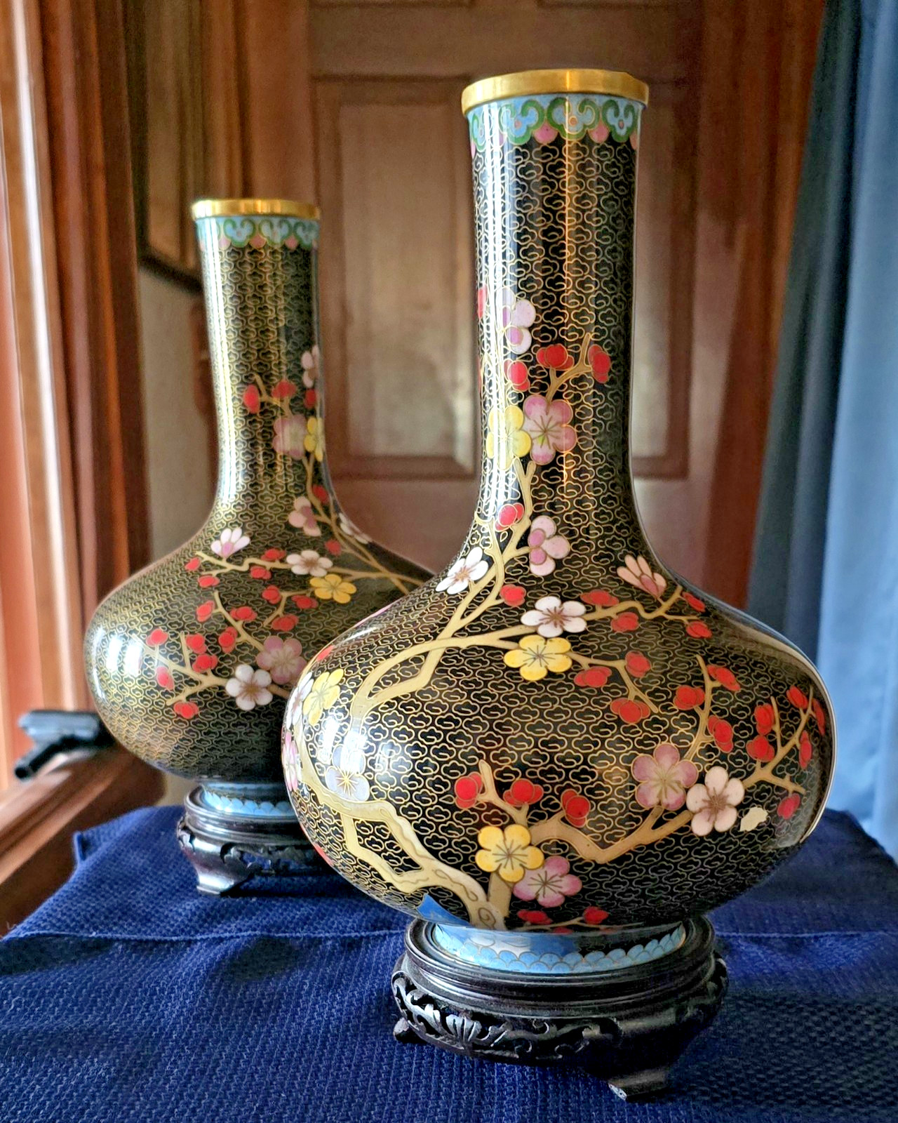 Chinese Cloisonne Enamel Vases Blossoms/Bluebirds w/Stands/Presentation Box 11" Chinese Cloisonne Enamel Vases Blossoms/Bluebirds w/Stands/Presentation Box 11"